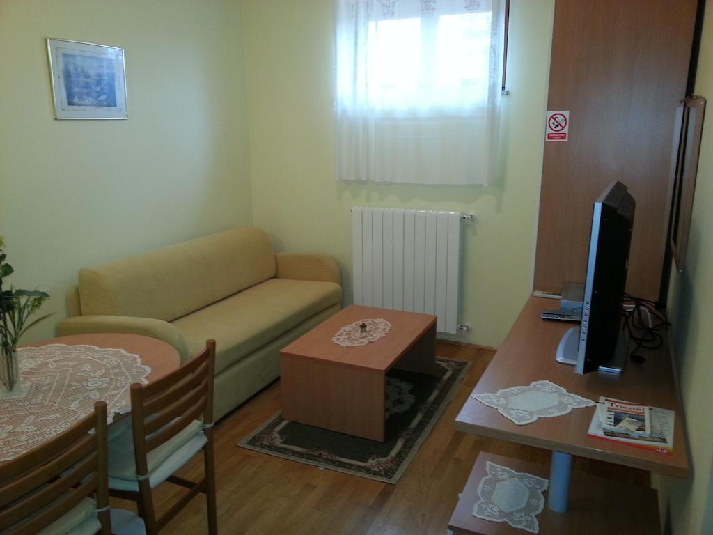 Apartments Villa Teuta Umag Chambre photo